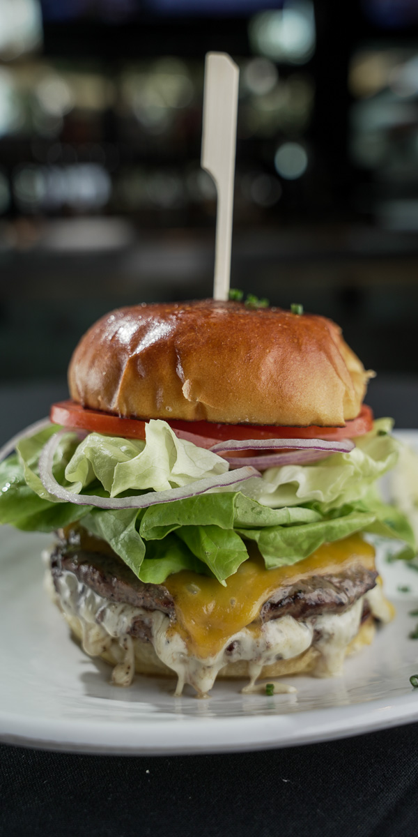 Mavericks Burger - Mavericks Beach Club